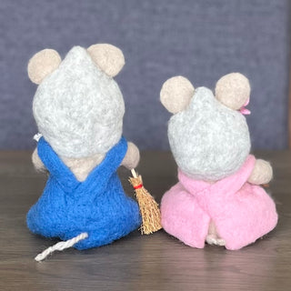 Ullnåla figur Blå Mons og Rosa Molly