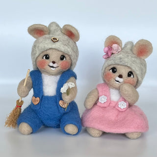 Ullnåla figur Blå Mons og Rosa Molly