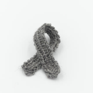 Hand-knitted scarf 18cm